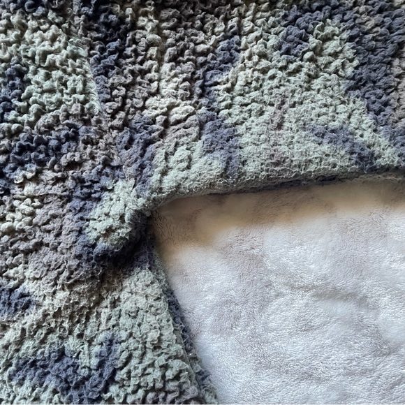 American Eagle Camo Sherpa Quarter Zip Sweatshirt Size Medium - Picture 5 of 12